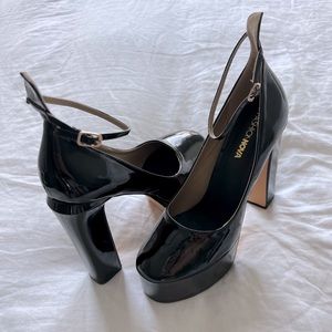 Fashion nova black Valentino dupe pumps